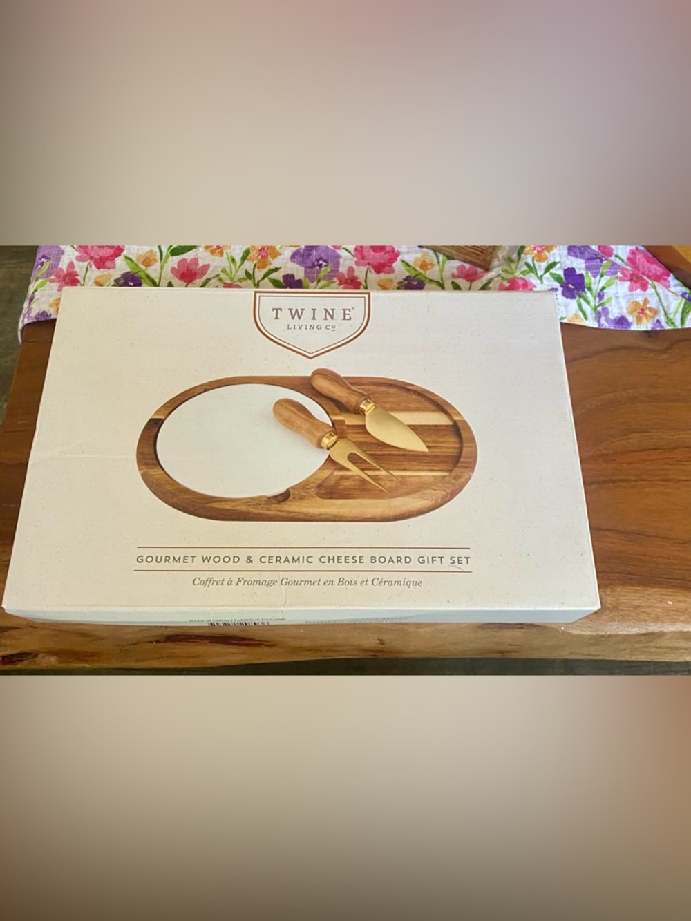 Twine Living Gourmet Wood & Ceramic Cheese Board Gift Set NEW!!